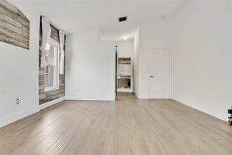 1553 SW 189th Ave in Pembroke Pines, FL - Building Photo - Building Photo