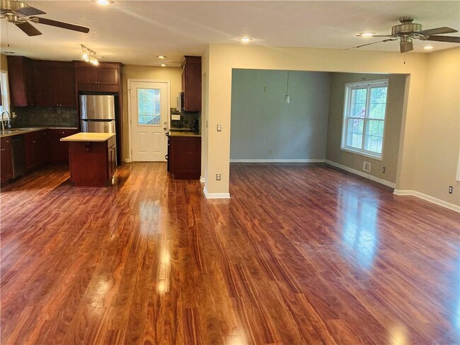 1194 Liberty Hill Rd in Marietta, GA - Building Photo - Building Photo