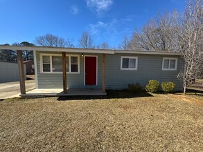 2856 Valley View Cir in Adamsville, AL - Building Photo - Building Photo