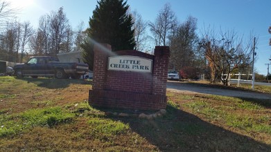 Oakwood/Little Creek Mobile Home Parks in Simpsonville, SC - Building Photo - Other