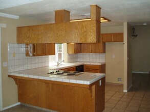 1763 E Goshen Ave in Fresno, CA - Building Photo - Building Photo