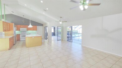 9685 El Clair Ranch Rd in Boynton Beach, FL - Building Photo - Building Photo