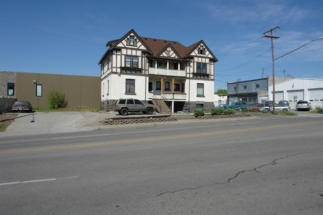 1215 N Lincoln St in Spokane, WA - Foto de edificio - Building Photo