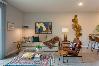 176 Denison in Corning, NY - Foto de edificio - Interior Photo