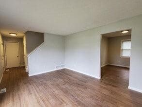 361 St Thomas Dr in Westerville, OH - Building Photo - Building Photo
