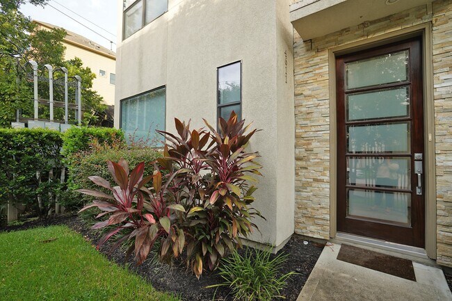 4611 Austin St in Houston, TX - Building Photo - Building Photo