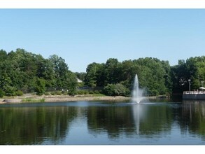 4269 Berwick Pl in Woodbridge, VA - Foto de edificio - Building Photo