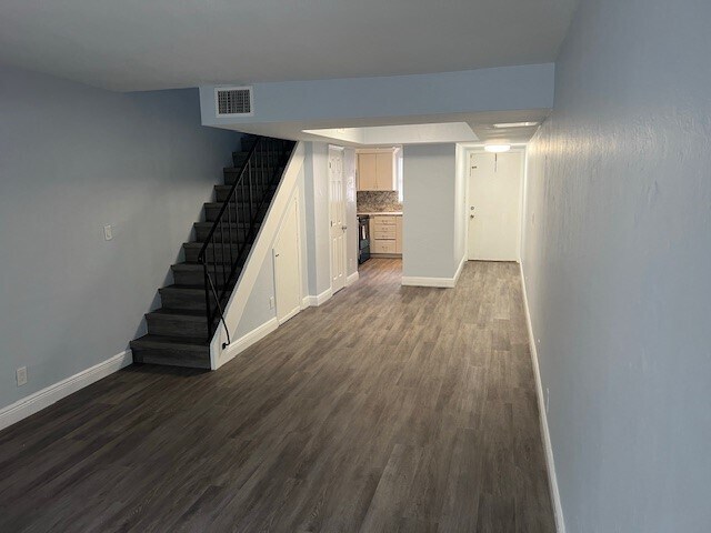 1115 Himmarshee St in Fort Lauderdale, FL - Foto de edificio