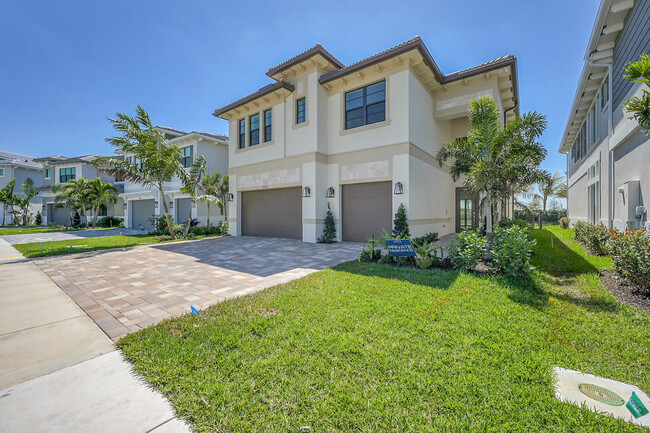 13037 Feathering Wy in Palm Beach Gardens, FL - Building Photo - Building Photo