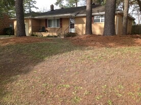 5816 Brookmere Ln in Portsmouth, VA - Building Photo