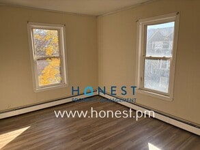 7 Drummond St in Auburn, ME - Foto de edificio - Building Photo