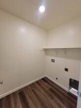 1113 Spyglass St in Tulare, CA - Building Photo - Building Photo