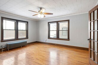 Brownstone on Grand in St. Paul, MN - Building Photo - Interior Photo