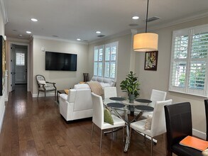 496 Rialto Pl in San Jose, CA - Building Photo - Building Photo