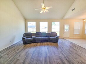 2214 Trotter Dr in Katy, TX - Building Photo - Building Photo
