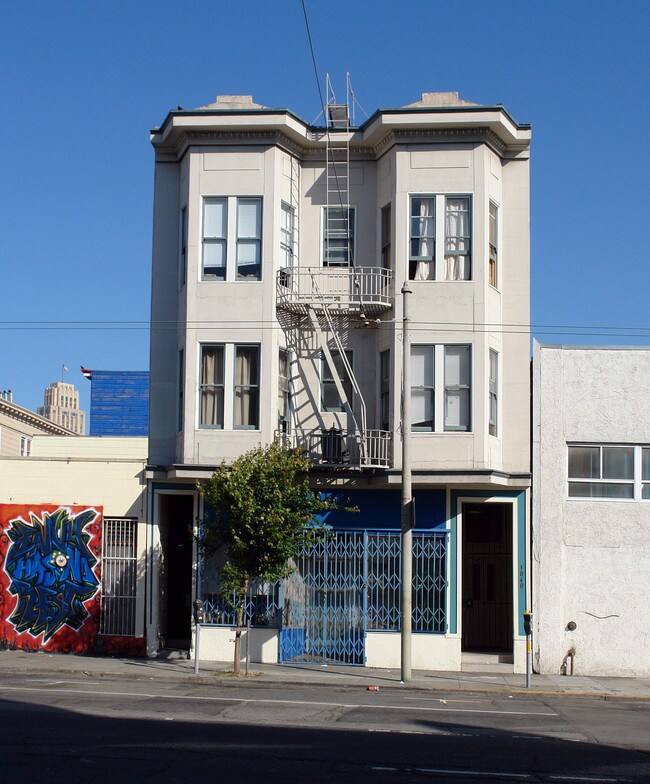 1040-1042 Howard St in San Francisco, CA - Foto de edificio - Building Photo