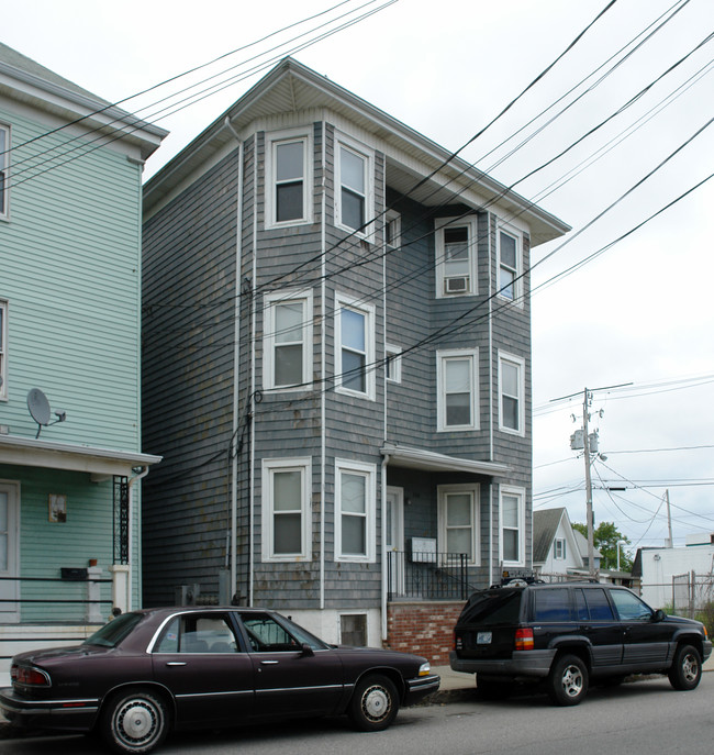 206 Crapo St in New Bedford, MA - Building Photo - Building Photo