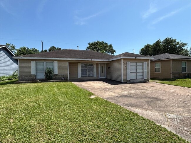 property at 3208 Suiter Way