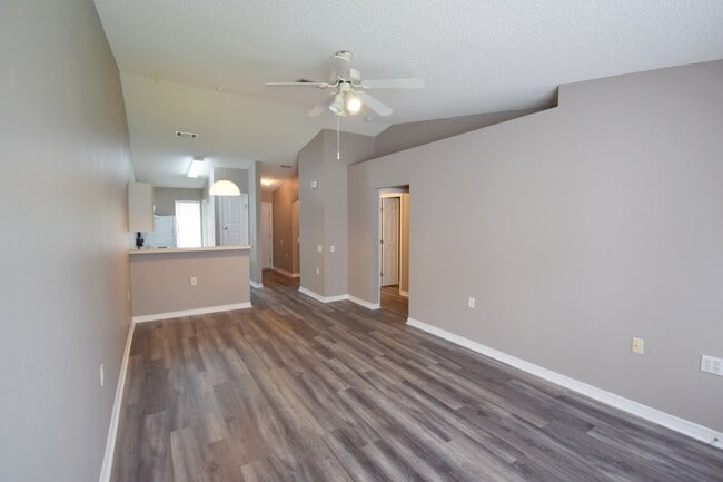 309 Loveland Cir in Pensacola, FL - Building Photo - Building Photo