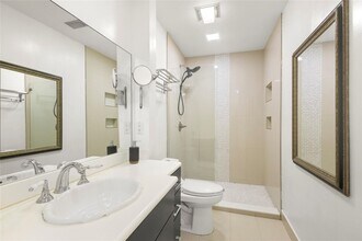 3167 Cocoplum Cir in Coconut Creek, FL - Building Photo - Building Photo