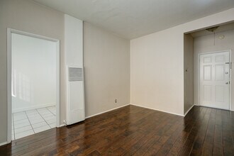 170 El Molino N Ave, Unit 3 in Pasadena, CA - Foto de edificio - Building Photo