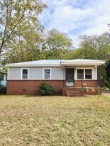 2805 32nd Way SW in Birmingham, AL - Building Photo