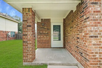 2813 Waterside Trail in Pearland, TX - Foto de edificio - Building Photo