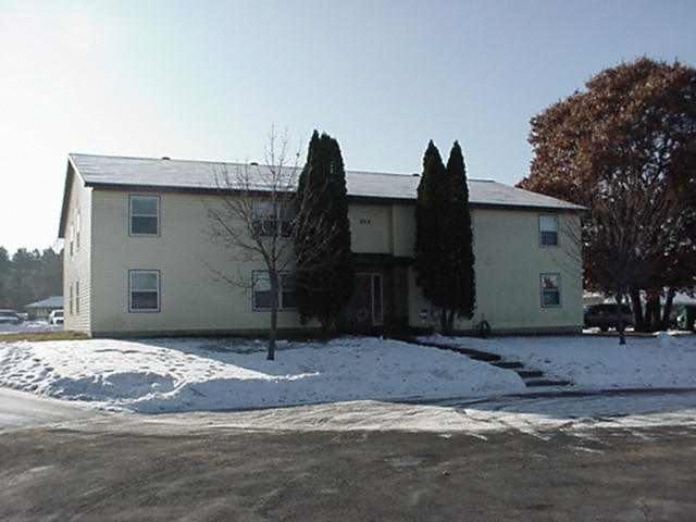 214 Bowman Ln in Menomonie, WI - Building Photo - Building Photo