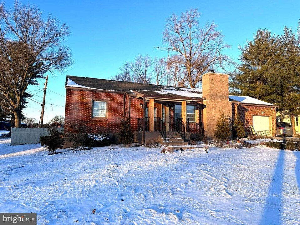 15410 National Pike in Hagerstown, MD - Building Photo