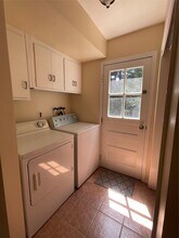 4 Cornwallis Rd in East Setauket, NY - Building Photo - Building Photo