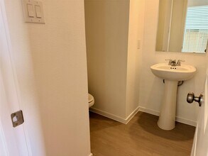 921 Pertuso Ln in Huffman, TX - Building Photo - Building Photo