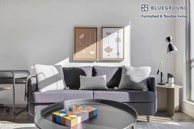 445 Artisan Way-Unit -FL4-ID530 in Somerville, MA - Foto de edificio - Building Photo