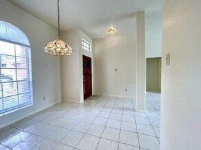 15514 Heritage Country Ct in Friendswood, TX - Foto de edificio - Building Photo