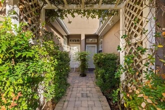 10365 Heron Key Way in Tampa, FL - Building Photo - Building Photo