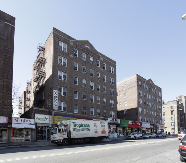 8102-8120 Broadway