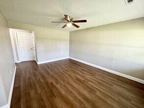 401 S Cherry St in Seneca, SC - Building Photo - Building Photo