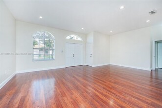 482 SE 23rd Dr in Homestead, FL - Building Photo - Building Photo