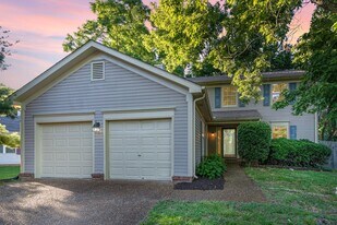 705 Ashfield Ct in Nashville, TN - Building Photo