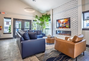 Summit Vista in Port Orchard, WA - Building Photo