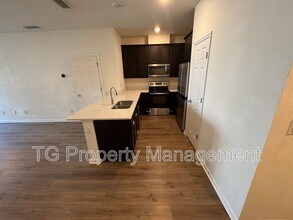 9877 Fiddleback Ln in Jacksonville, FL - Building Photo - Building Photo