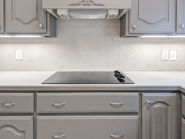 10631 Del Monte Dr in Houston, TX - Building Photo - Building Photo