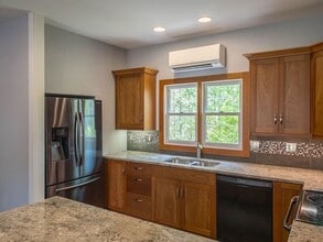 51 Mountain Tea Ln in Alexander, NC - Foto de edificio - Building Photo