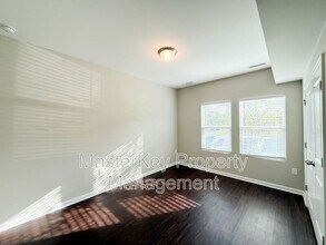 217 Adobe Pl in Cary, NC - Building Photo - Building Photo