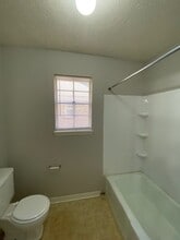 8211 Woodview Dr N in Sherwood, AR - Building Photo - Building Photo