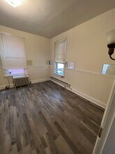 27 S Locust St, Unit 2 in Hagerstown, MD - Building Photo - Building Photo