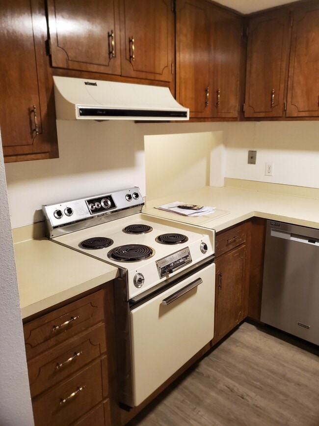 2671 Woodstone Pl in Eugene, OR - Building Photo - Building Photo