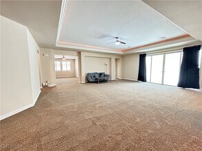 8549 Alberta Falls Ave in Las Vegas, NV - Foto de edificio - Building Photo