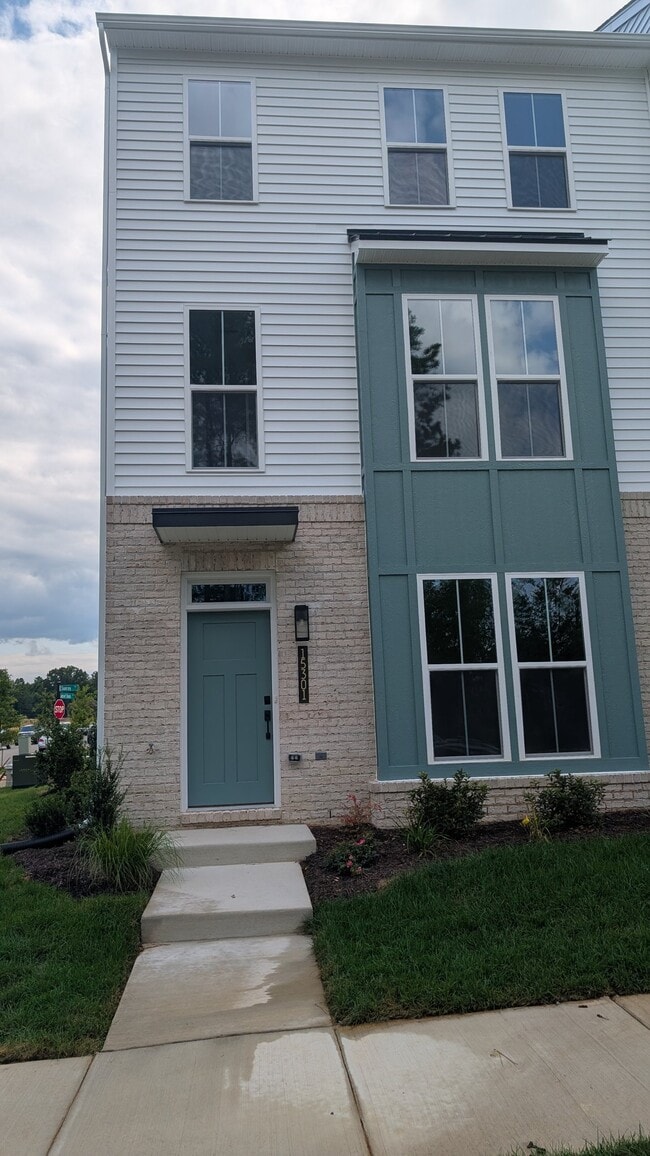 property at 15301 Sunray Wy