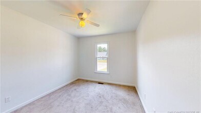 242 Eppingdale Dr in Spring Lake, NC - Building Photo - Building Photo