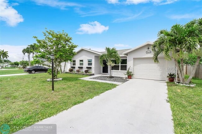 22139 SW 58th Ave in Boca Raton, FL - Building Photo - Building Photo